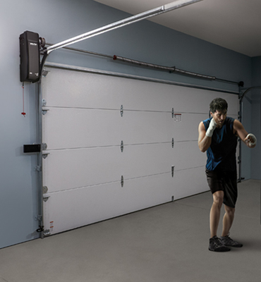 28493---CGI-Merlin-Website-Homepage-Banners-Commander-Ultimate-Mobile-OUT