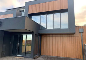 UniCote® LUX Garage Doors